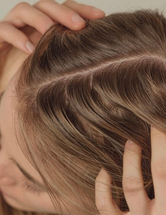 Impatti Negativi del Consumo di Alcol sulla Salute dei Capelli e del Cuoio Capelluto