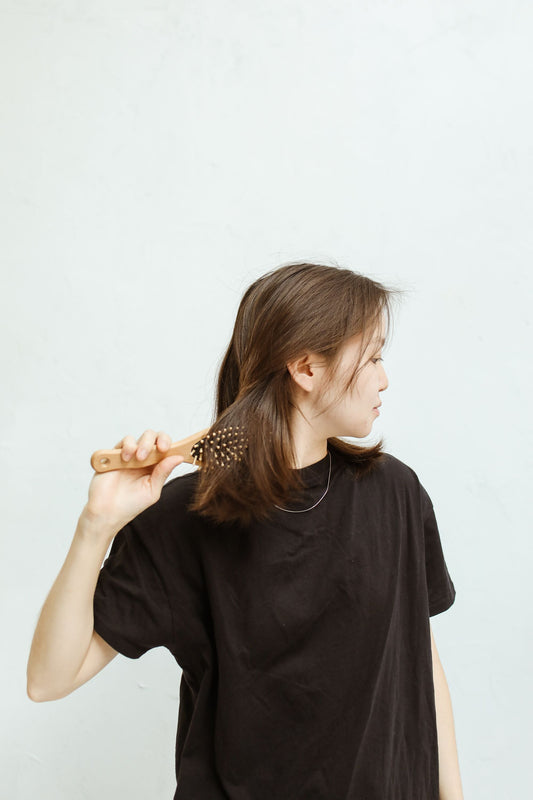 Spazzola per districare i capelli con delicatezza