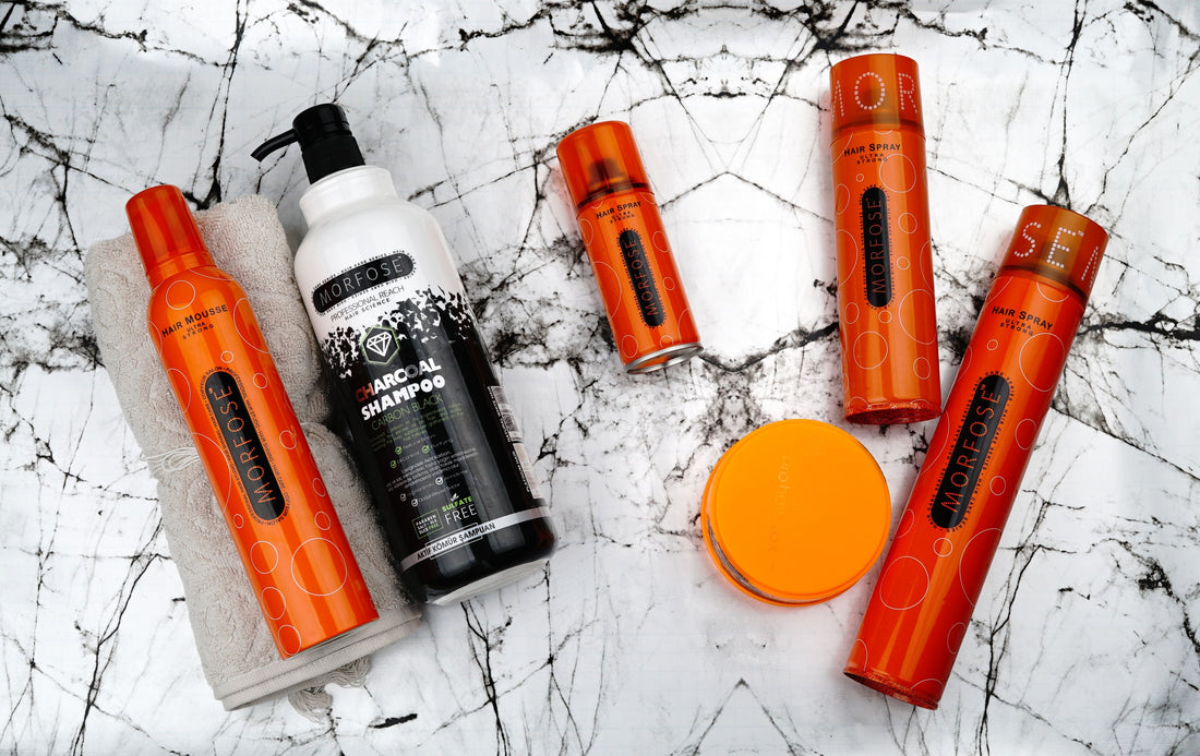 Prodotto cosmetico per capelli utilizzato tra un lavaggio e l'altro